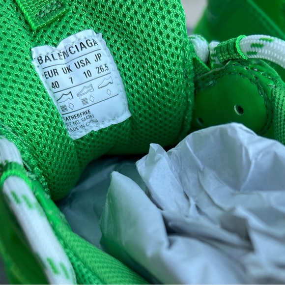 Balenciaga Fabric Mesh Clear Sole Womens Triple S Sneakers Fluo Green - Picture 4 of 4